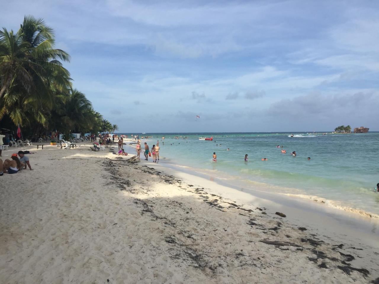 Lehas Place Hotell San Andrés Eksteriør bilde